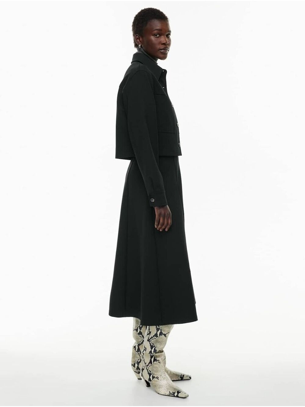 Aritzia Wilfred Black Little Cropped Jacket with Chest Pockets - Picture 3 of 16
